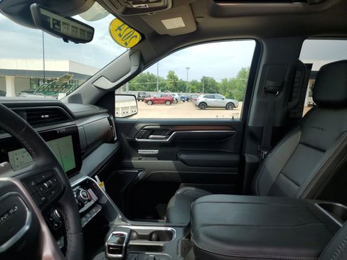 Certified 2024 GMC Sierra 1500 Denali w/ Denali Reserve Package image 28