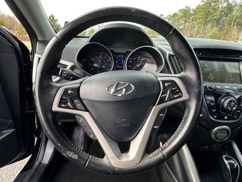 Used 2013 Hyundai Veloster w/ Style Pkg FWD image 12