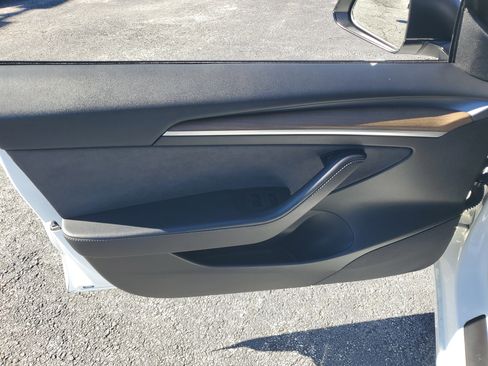 Used 2022 Tesla Model 3 Performance image 11