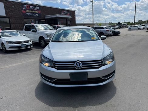 Used 2012 Volkswagen Passat 2.5 SE FWD image 8