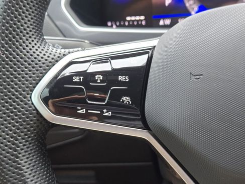 Used 2024 Volkswagen Tiguan SE R-Line w/ MDO Package, Three-Row image 30