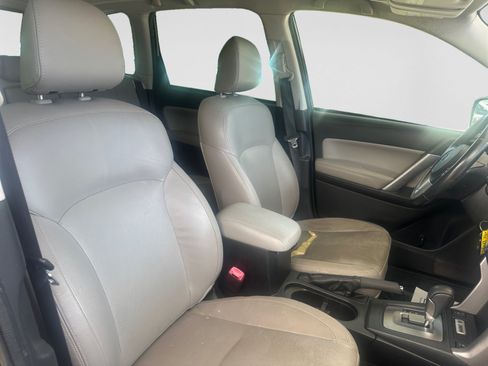 Used 2018 Subaru Forester 2.5i Limited AWD/4WD image 16