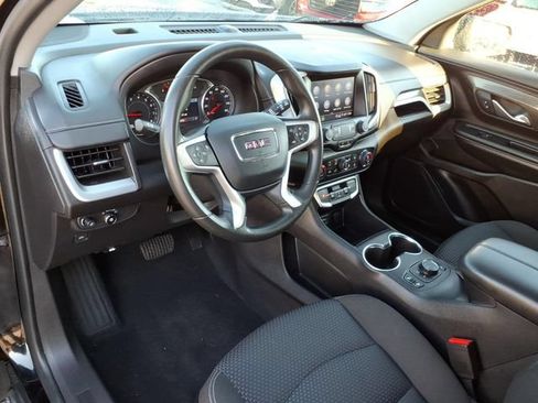 Used 2024 GMC Terrain SLE w/ Driver Convenience Package AWD/4WD image 3