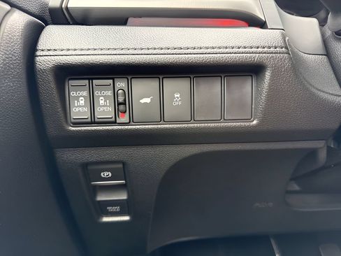 Used 2025 Honda Odyssey Sport-L image 26