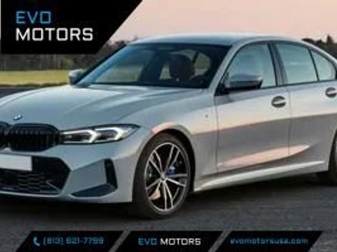 Used 2024 BMW 330i Sedan w/ M Sport Package RWD image 1