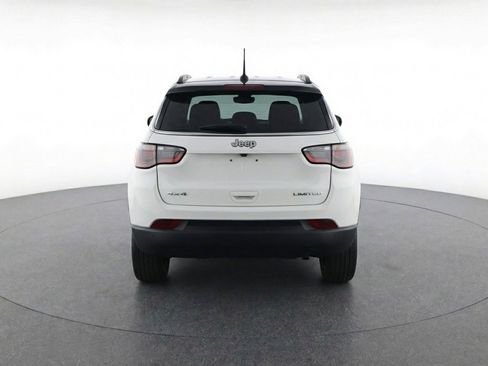 Used 2025 Jeep Compass Limited image 7