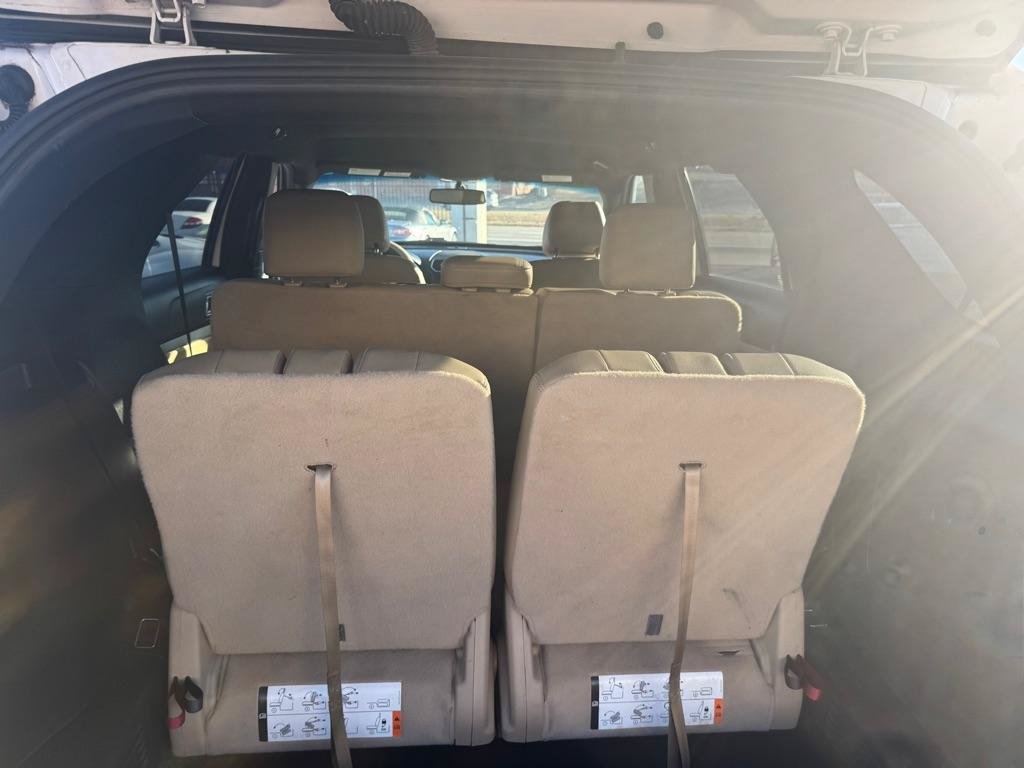 Used 2016 Ford Explorer XLT w/ Equipment Group 202A FWD image 13