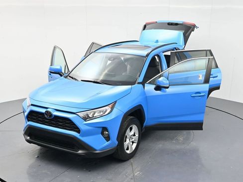 Used 2019 Toyota RAV4 XLE w/ Carpet Mat Package AWD/4WD image 54