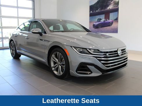 Used 2022 Volkswagen Arteon SE FWD image 2