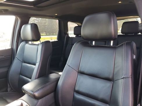 Used 2017 Jeep Grand Cherokee Limited AWD/4WD image 17