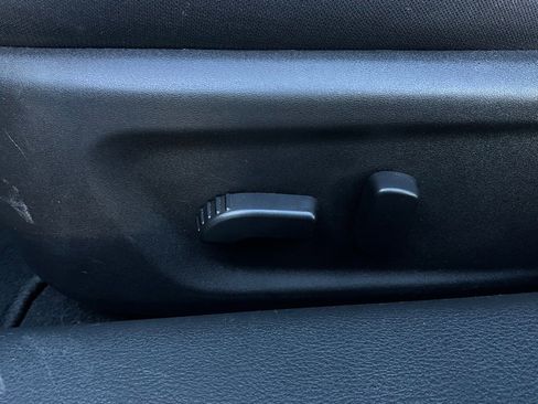 Used 2025 Nissan Altima 2.5 SV image 11