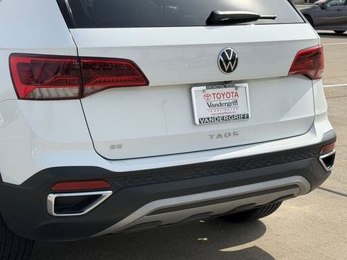 Used 2024 Volkswagen Taos SE image 6