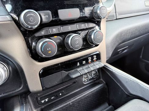 Used 2019 RAM 1500 Laramie w/ Sport Appearance Package image 21