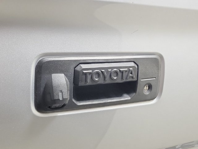 Used 2022 Toyota Tacoma SR w/ SR Convenience Package RWD image 9