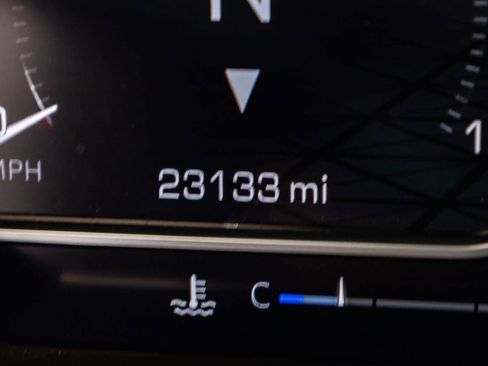 Used 2025 GMC Sierra 2500 Denali Ultimate image 21