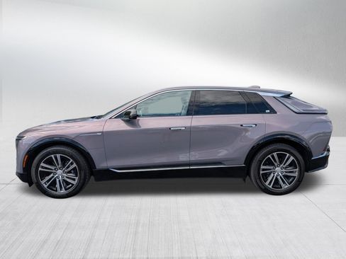 Used 2024 Cadillac Lyriq Luxury AWD/4WD image 3