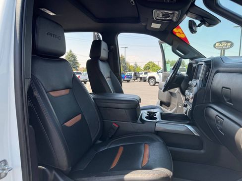 Used 2023 GMC Sierra 3500 AT4 w/ AT4 Premium Plus Package AWD/4WD image 36