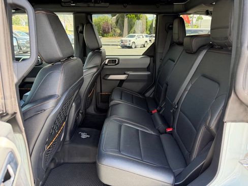Used 2023 Ford Bronco Badlands AWD/4WD image 19