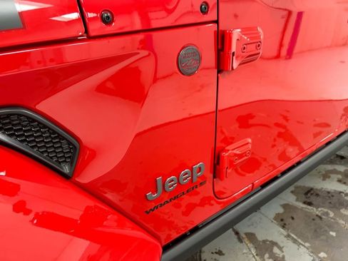 New 2026 Jeep Wrangler Unlimited Rubicon image 25