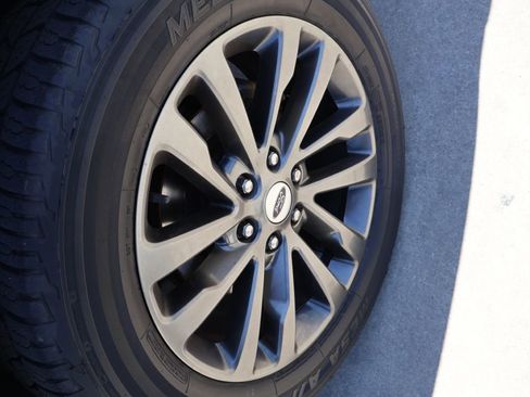 Used 2020 Ford Expedition Limited RWD image 5