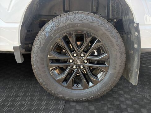 Used 2025 Ford F150 Lariat w/ Equipment Group 502A High AWD/4WD image 16