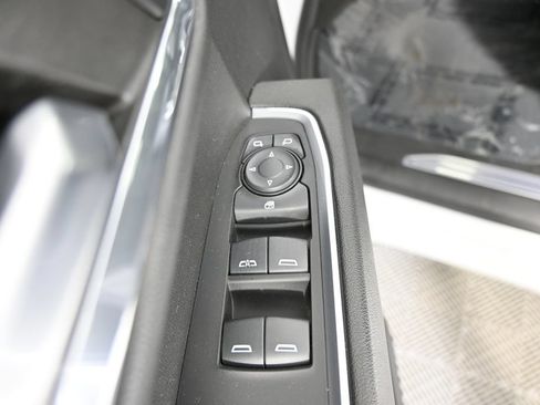 Used 2024 GMC Sierra 1500 Elevation w/ Preferred Package AWD/4WD image 19