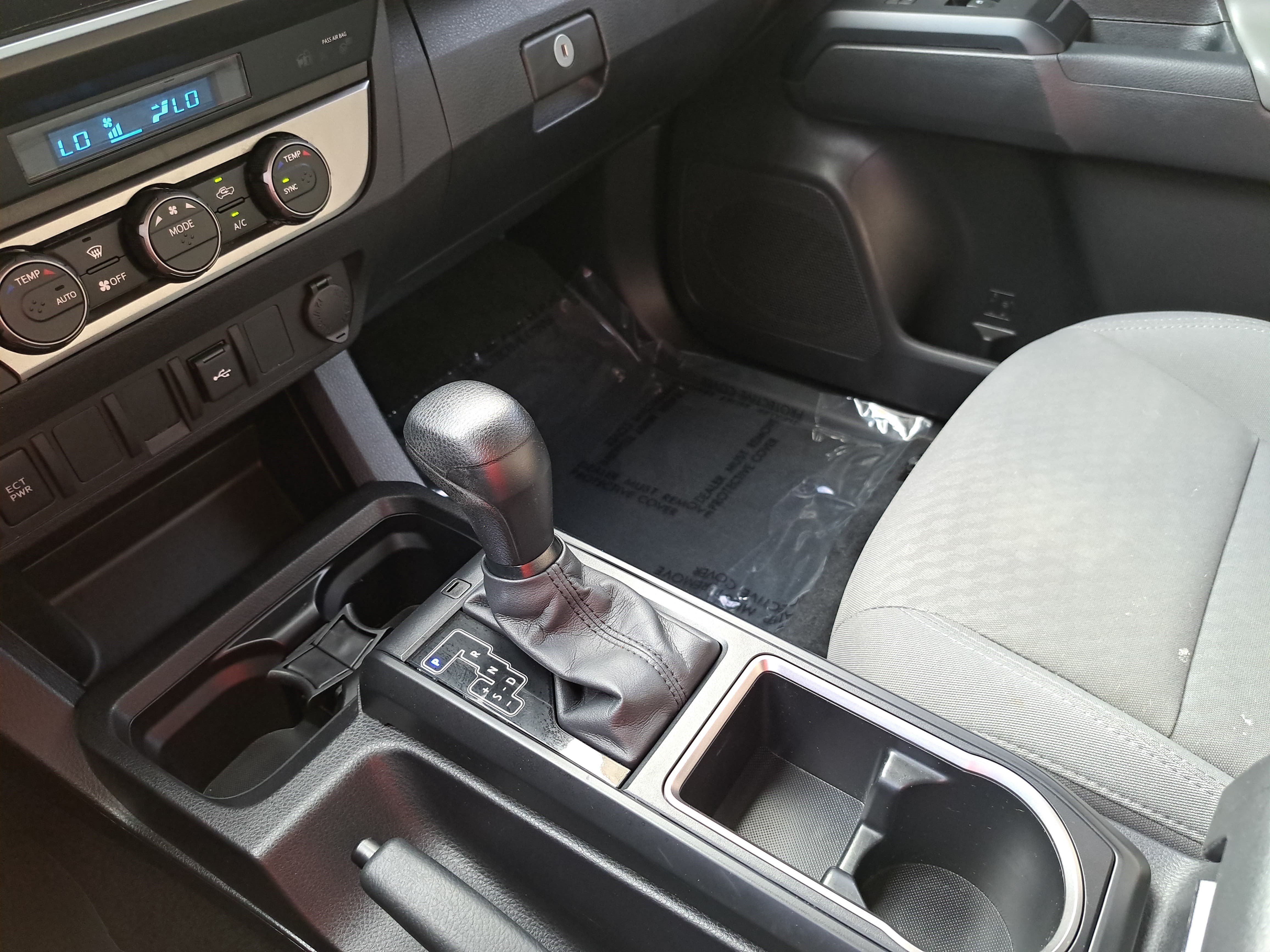 Used 2022 Toyota Tacoma SR AWD/4WD image 23