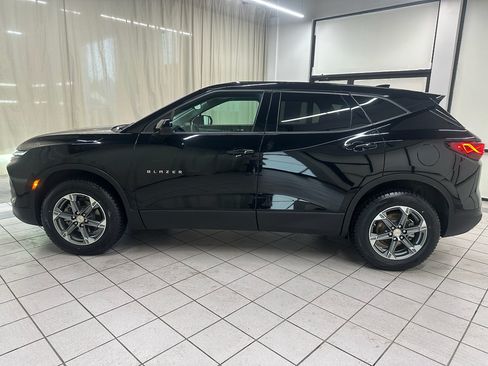 Used 2025 Chevrolet Blazer LT AWD/4WD image 10