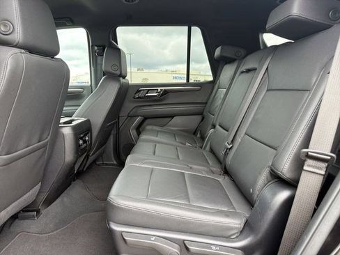 Used 2021 Chevrolet Tahoe High Country w/ Premium Package AWD/4WD image 12