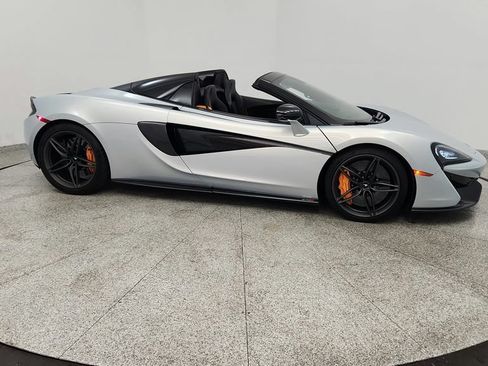 Used 2019 McLaren 570S Spider RWD image 41