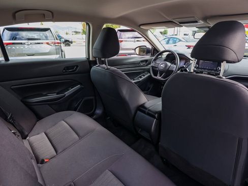 Used 2025 Nissan Altima 2.5 S image 15