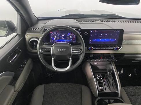 Certified 2024 Chevrolet Colorado ZR2 w/ Technology Package AWD/4WD image 16