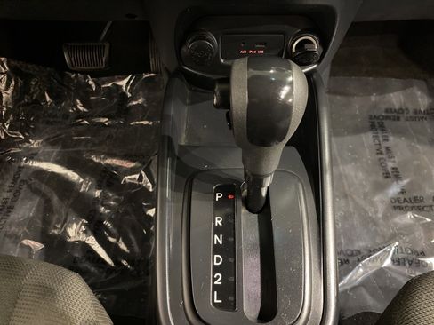 Used 2010 Kia Soul + w/ Audio Pkg image 14