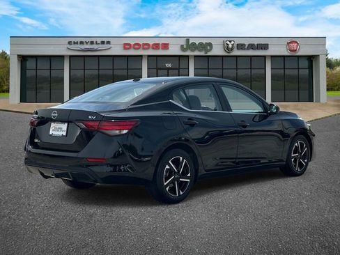 Used 2024 Nissan Sentra SV FWD image 4