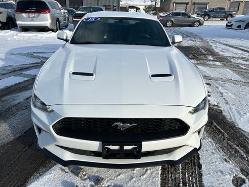 Used 2018 Ford Mustang EcoBoost image 3