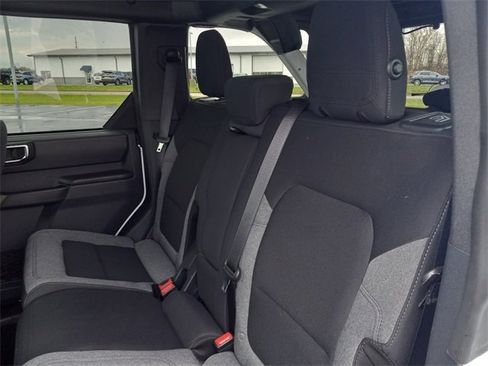 Used 2025 Ford Bronco Big Bend image 12