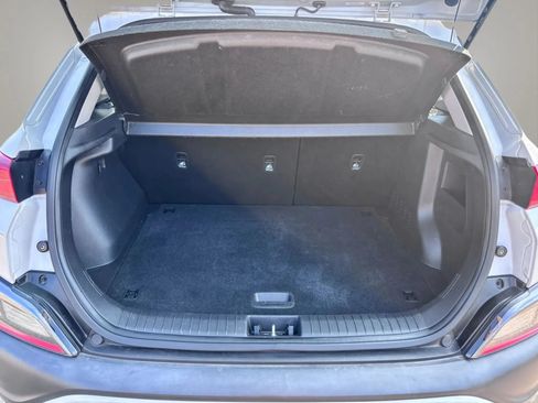 Used 2023 Hyundai Kona SE FWD image 22