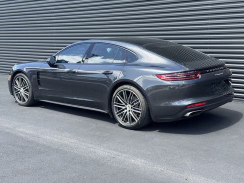 Used 2018 Porsche Panamera 4 AWD/4WD image 3