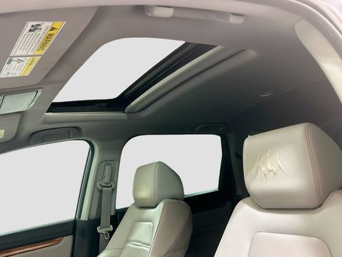 Used 2018 Honda CR-V Touring image 20