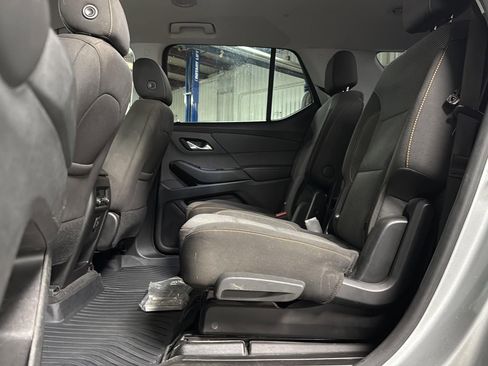Used 2020 Chevrolet Traverse LT w/ LPO, Cargo Package image 10
