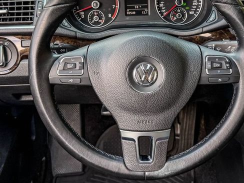 Used 2015 Volkswagen Passat 1.8T SEL Premium FWD image 30