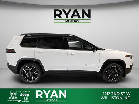 New 2026 Jeep Cherokee Overland w/ Advanced Pro Tech Group AWD/4WD image 10