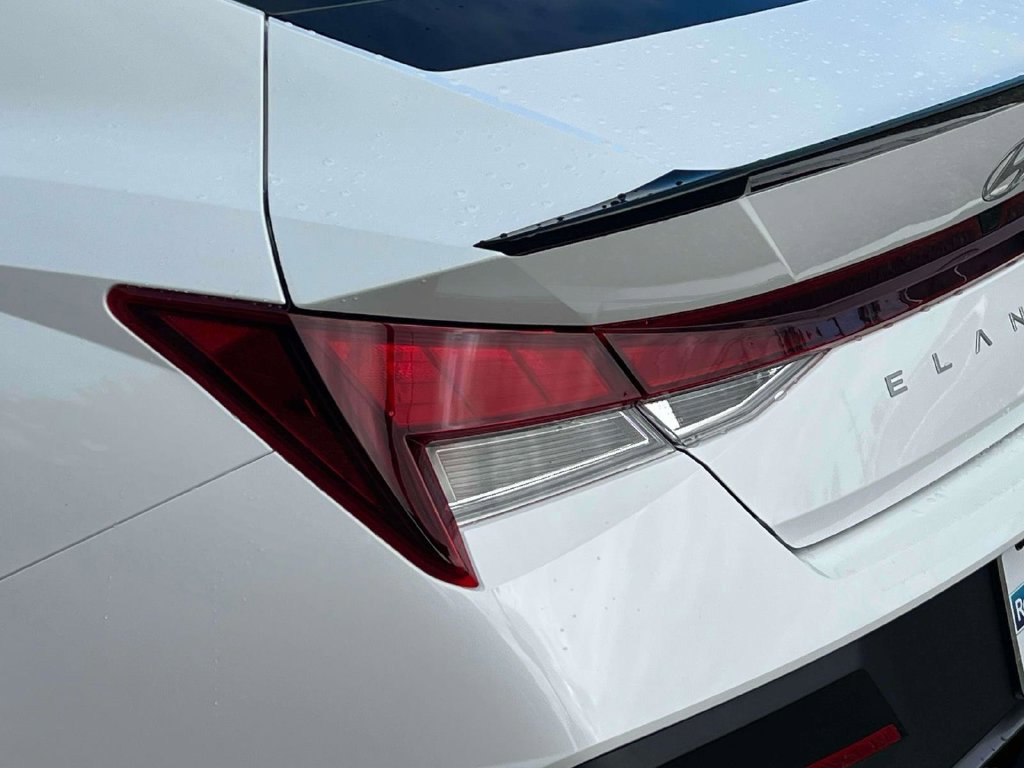 New 2026 Hyundai Elantra SEL Sport FWD image 8