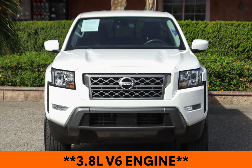 Used 2024 Nissan Frontier SV w/ SV Convenience Package RWD image 3