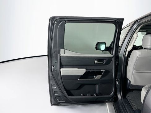 Used 2023 Toyota Tundra Limited image 28