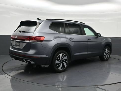 Used 2024 Volkswagen Atlas SE FWD image 5