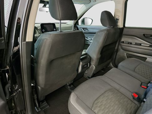 Used 2024 Nissan Pathfinder S AWD/4WD image 27