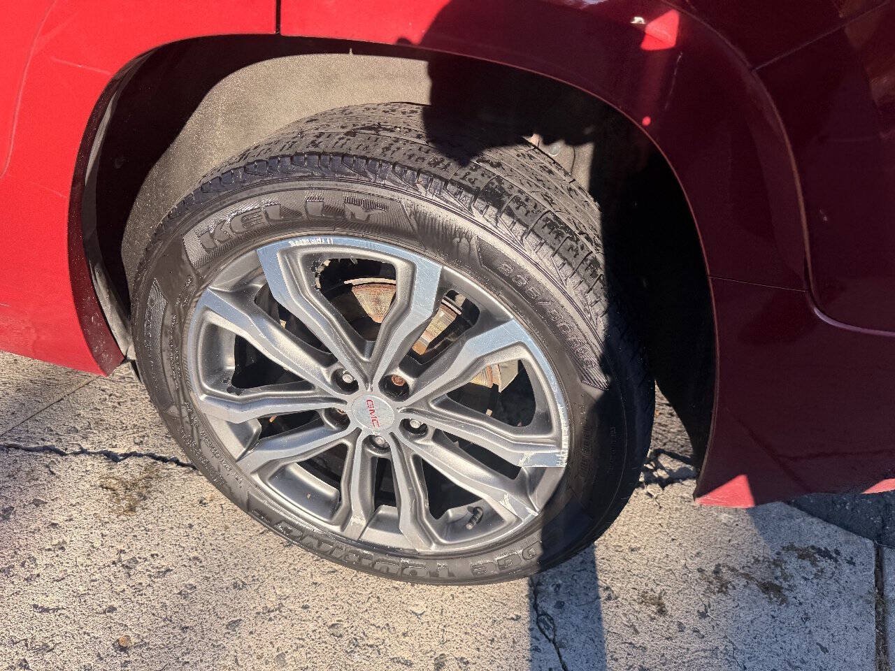 Used 2018 GMC Terrain Denali w/ Advanced Safety Package AWD/4WD image 9