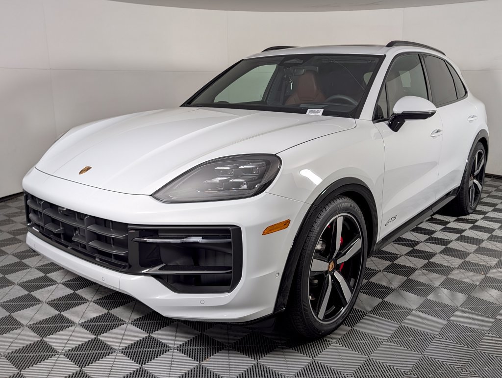 New 2026 Porsche Cayenne GTS AWD/4WD image 1