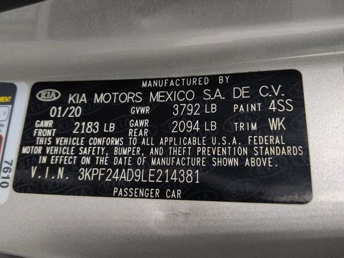 Used 2020 Kia Forte LXS FWD image 33